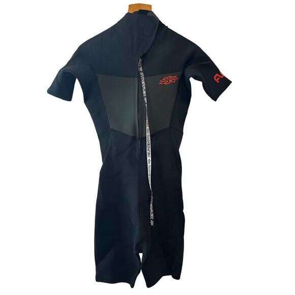 Hyperflex Men’s Black 2.5mm Shorty Wetsuit Size Medium - Picture 2 of 12